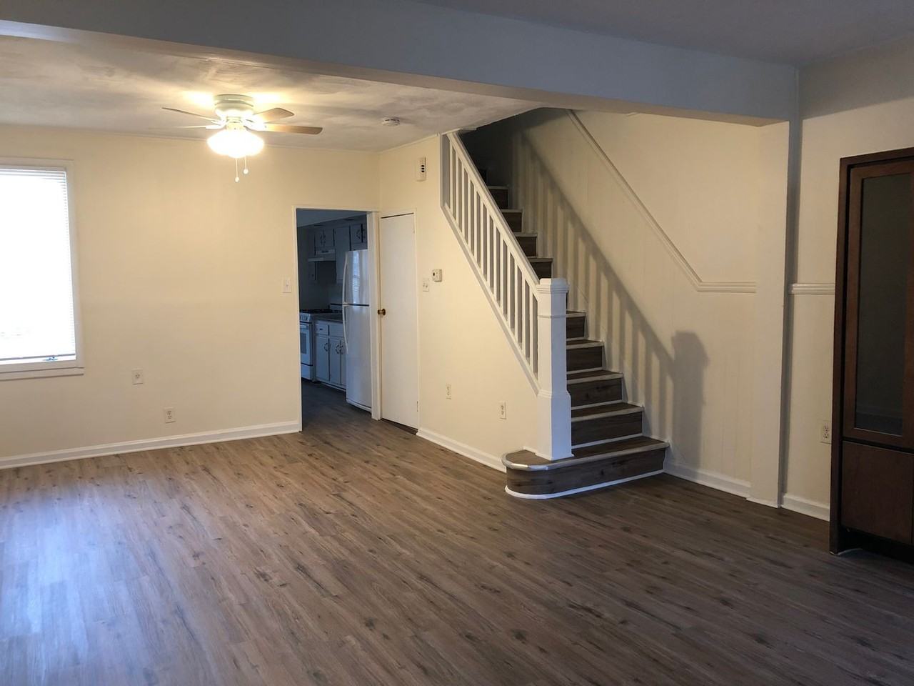 819 Melrose Ave - Photo 5 of 17