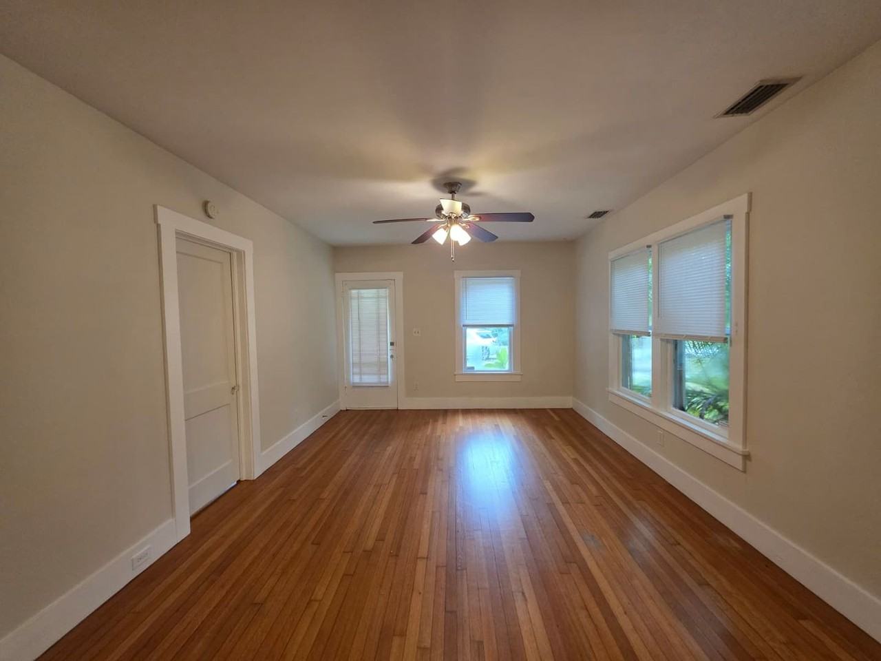 2523 54th St S - Photo 3 of 50