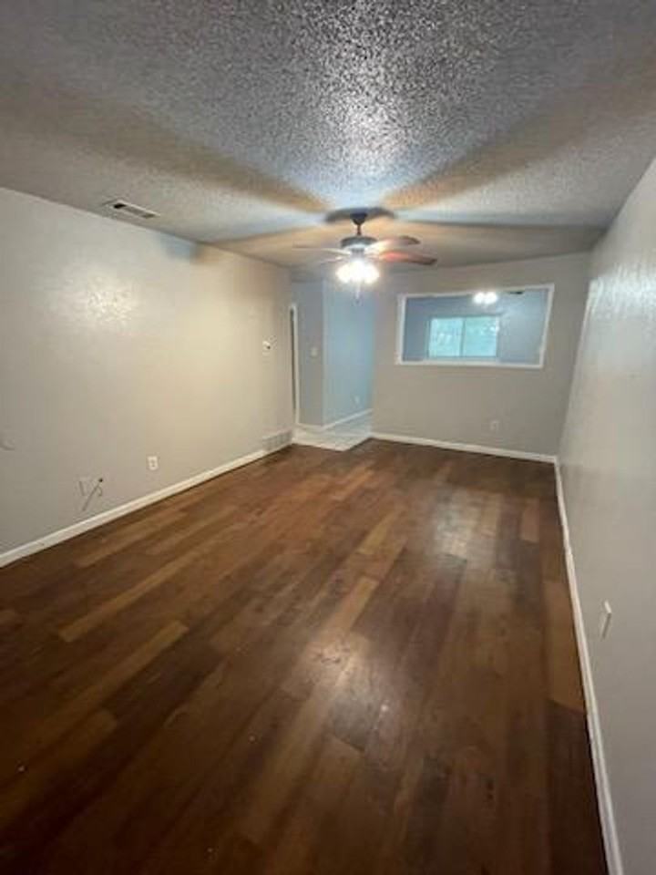 4040 Driskell Blvd - Photo 2 of 9