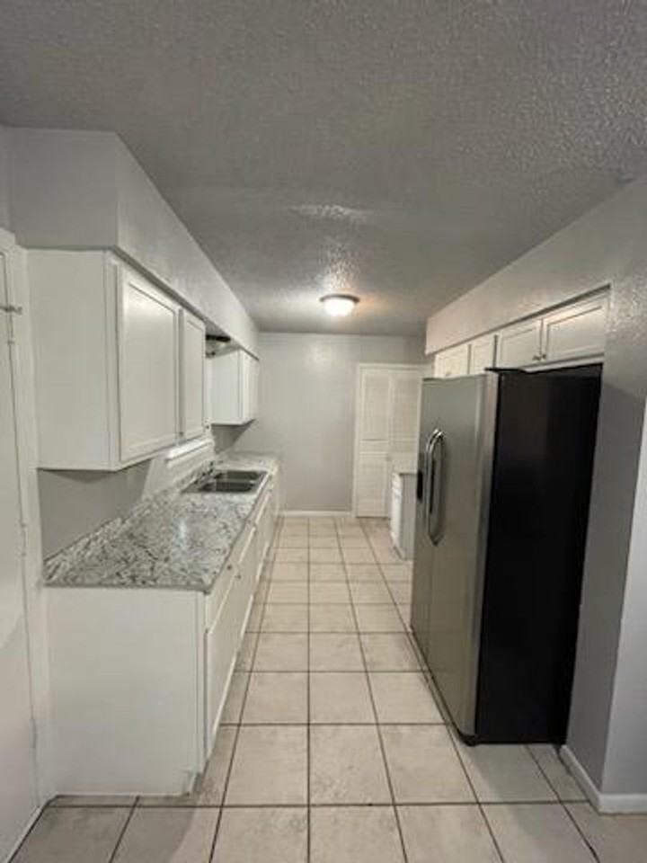4040 Driskell Blvd - Photo 5 of 9
