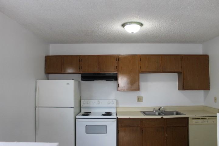 6673 Provincial Dr - Photo 2 of 10