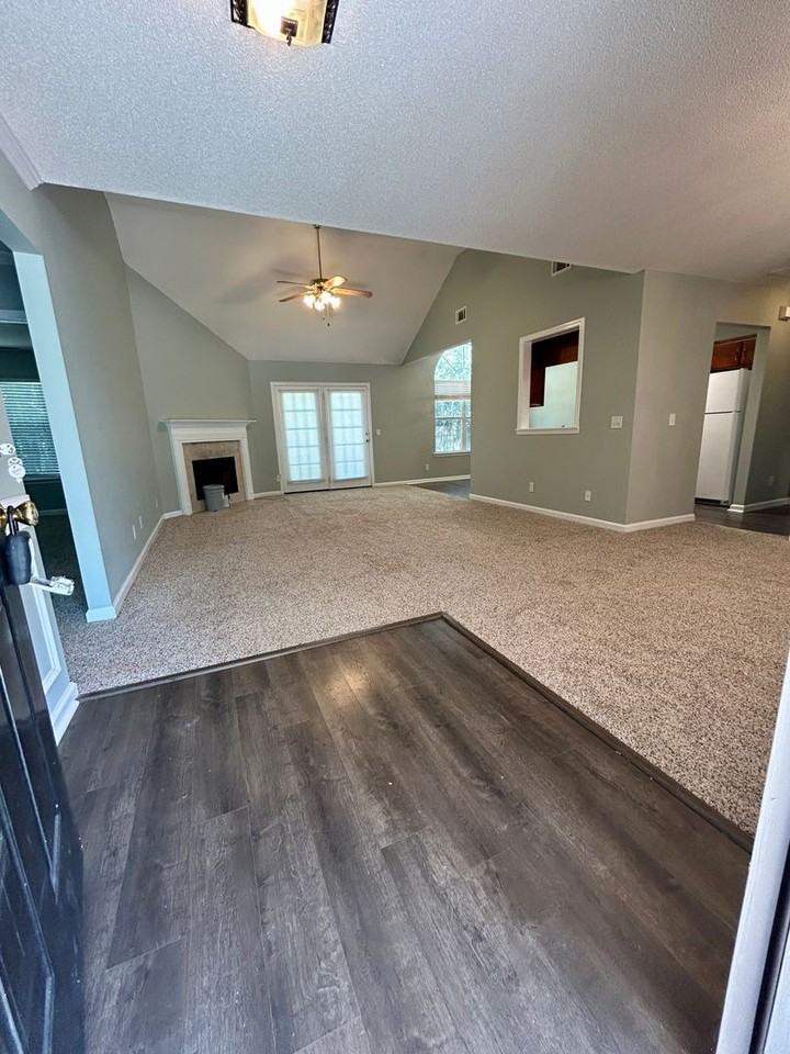 6 Fontenot Ct - Photo 2 of 29