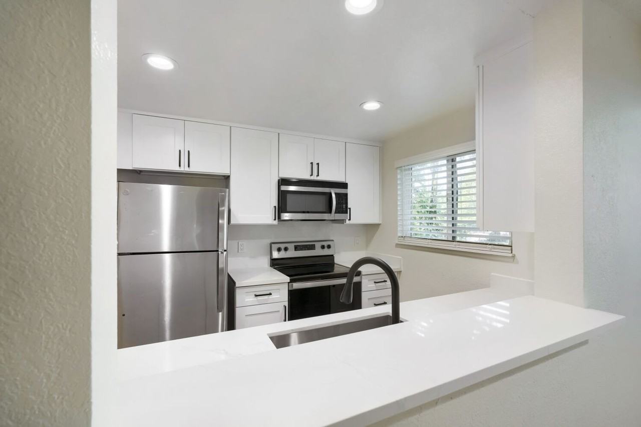 14502 Ne 30th Pl #31A - Photo 4 of 11