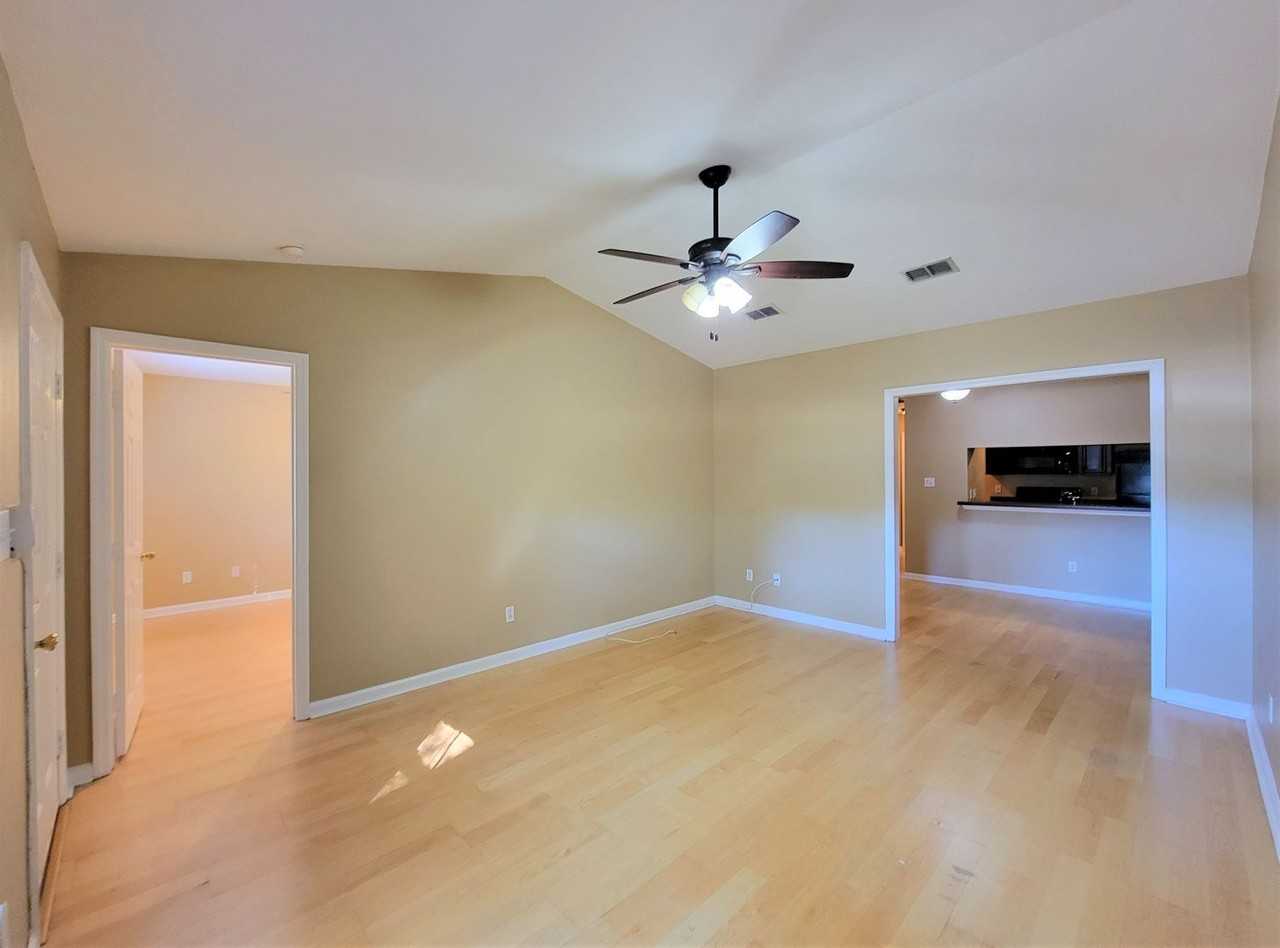 1219 Limestone St - Photo 3 of 18