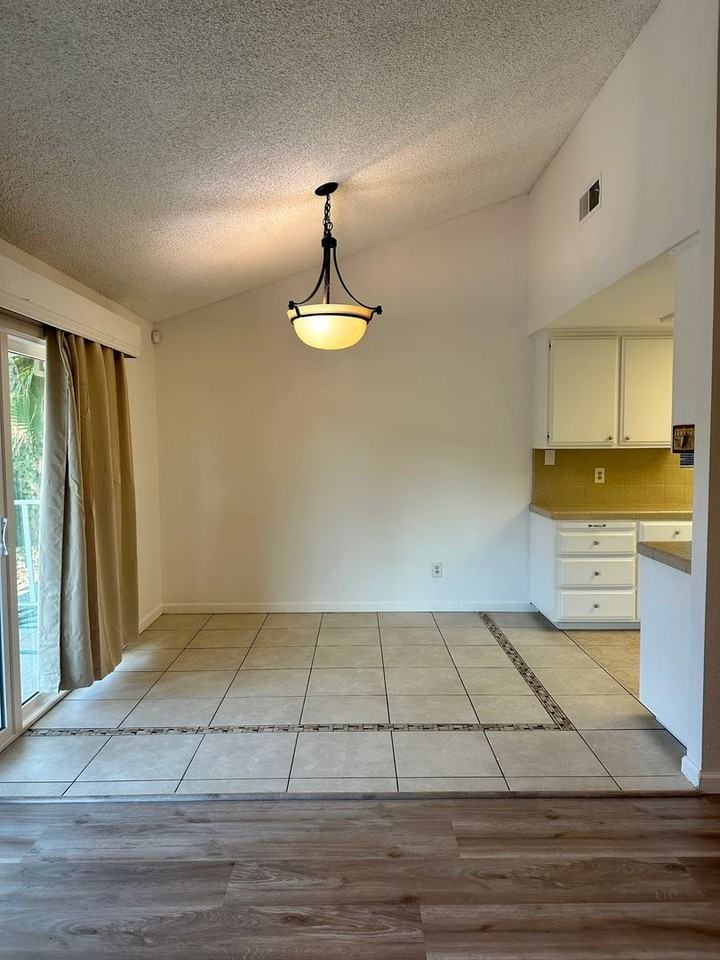1211 Cedar Tree Way - Photo 5 of 16