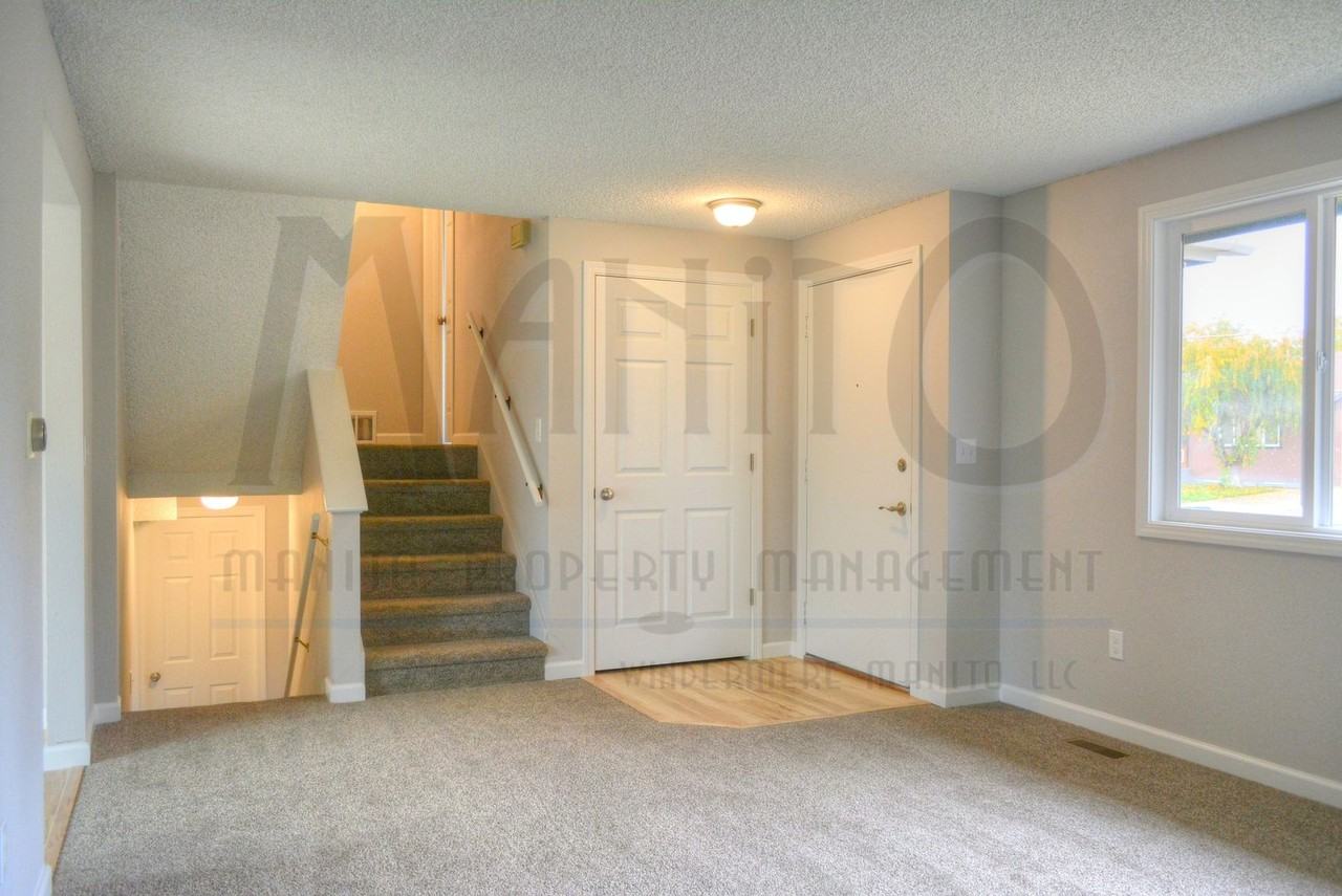4217 E Marietta Ave - Photo 6 of 26
