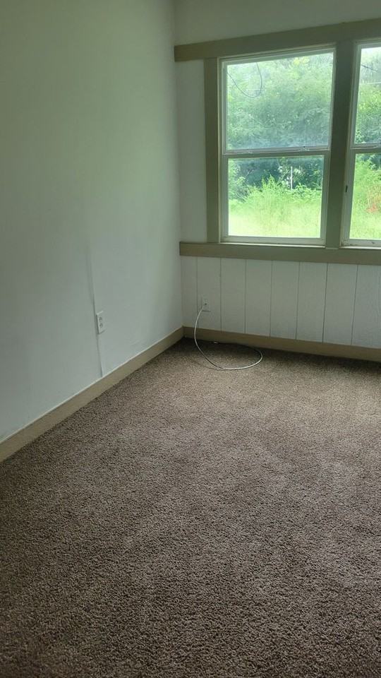 500 Se 36th St - Photo 6 of 7