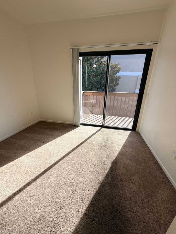 240-48 240-48 W San Marcos Blvd - 244 I - Photo 7 of 8