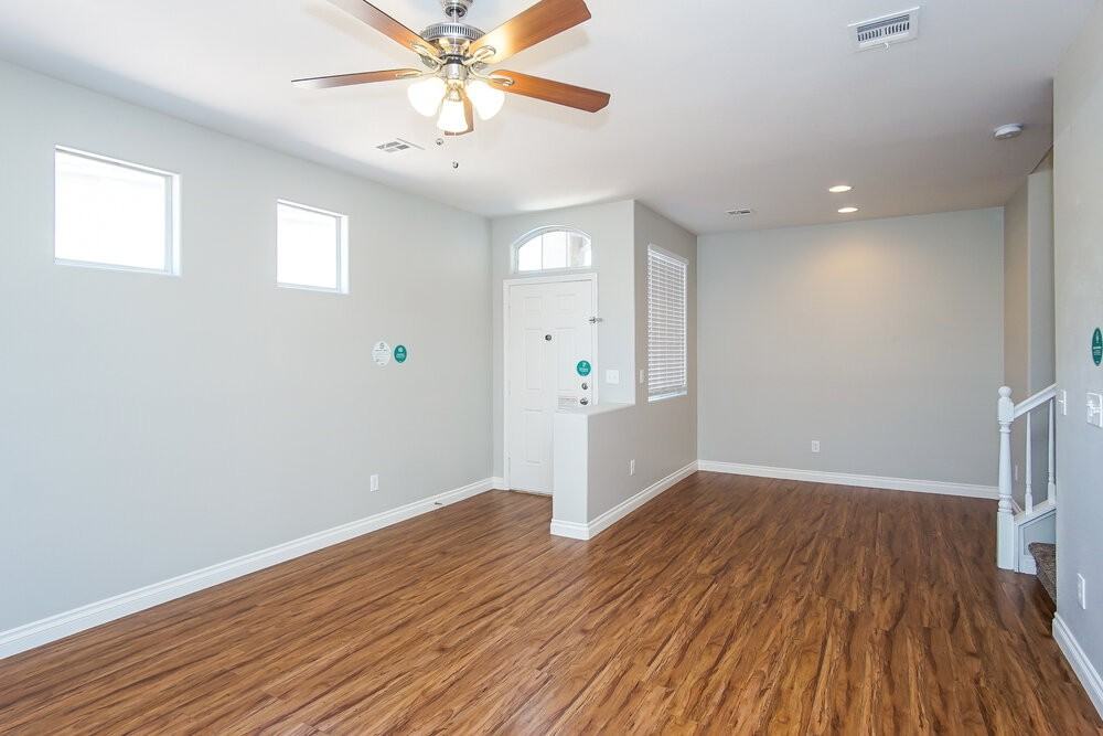 481 Blushing Maple St - Photo 5 of 16