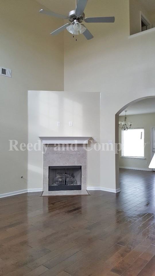 4264 Blake Cir - Photo 2 of 21