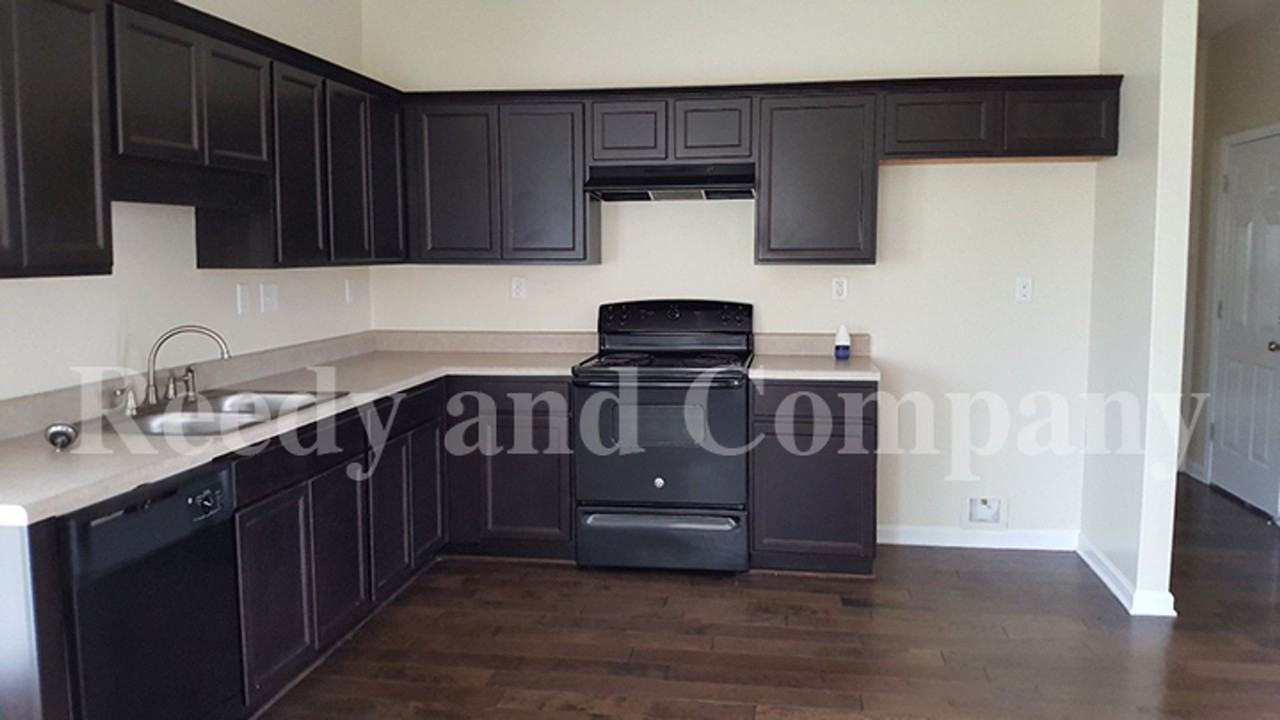 4264 Blake Cir - Photo 3 of 21