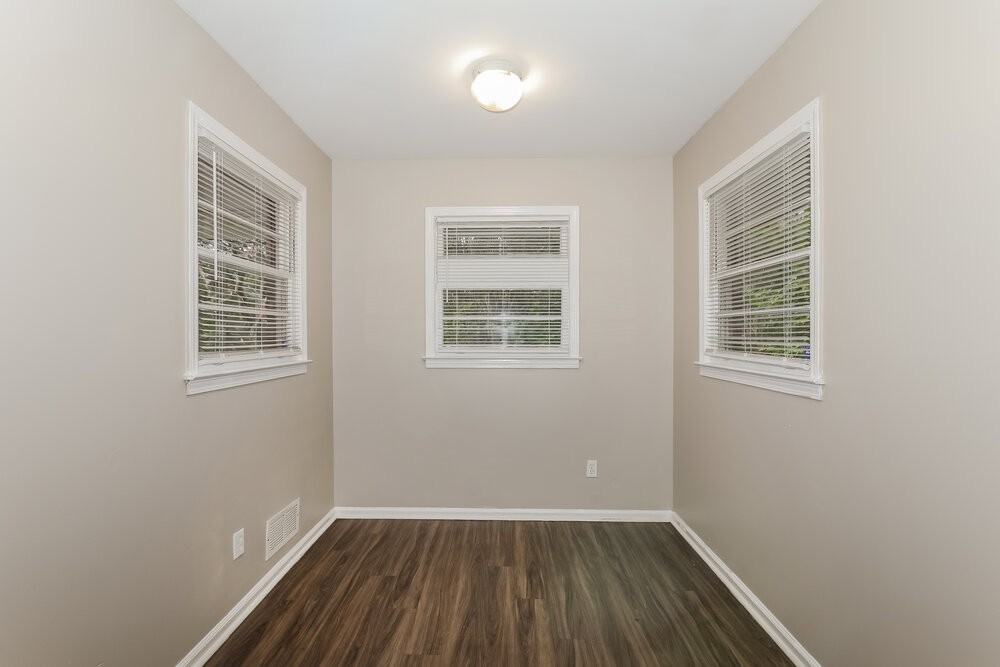 7487 Grayson Dr - Photo 5 of 17