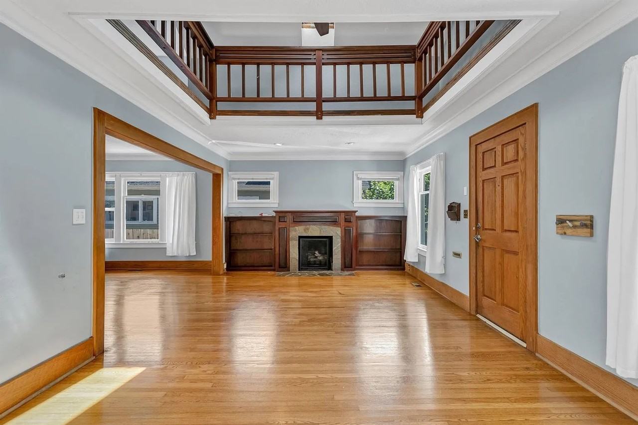 960 5th St Ne - Photo 2 of 23