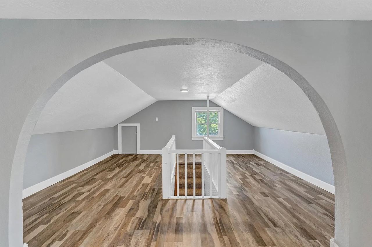 960 5th St Ne - Photo 5 of 23