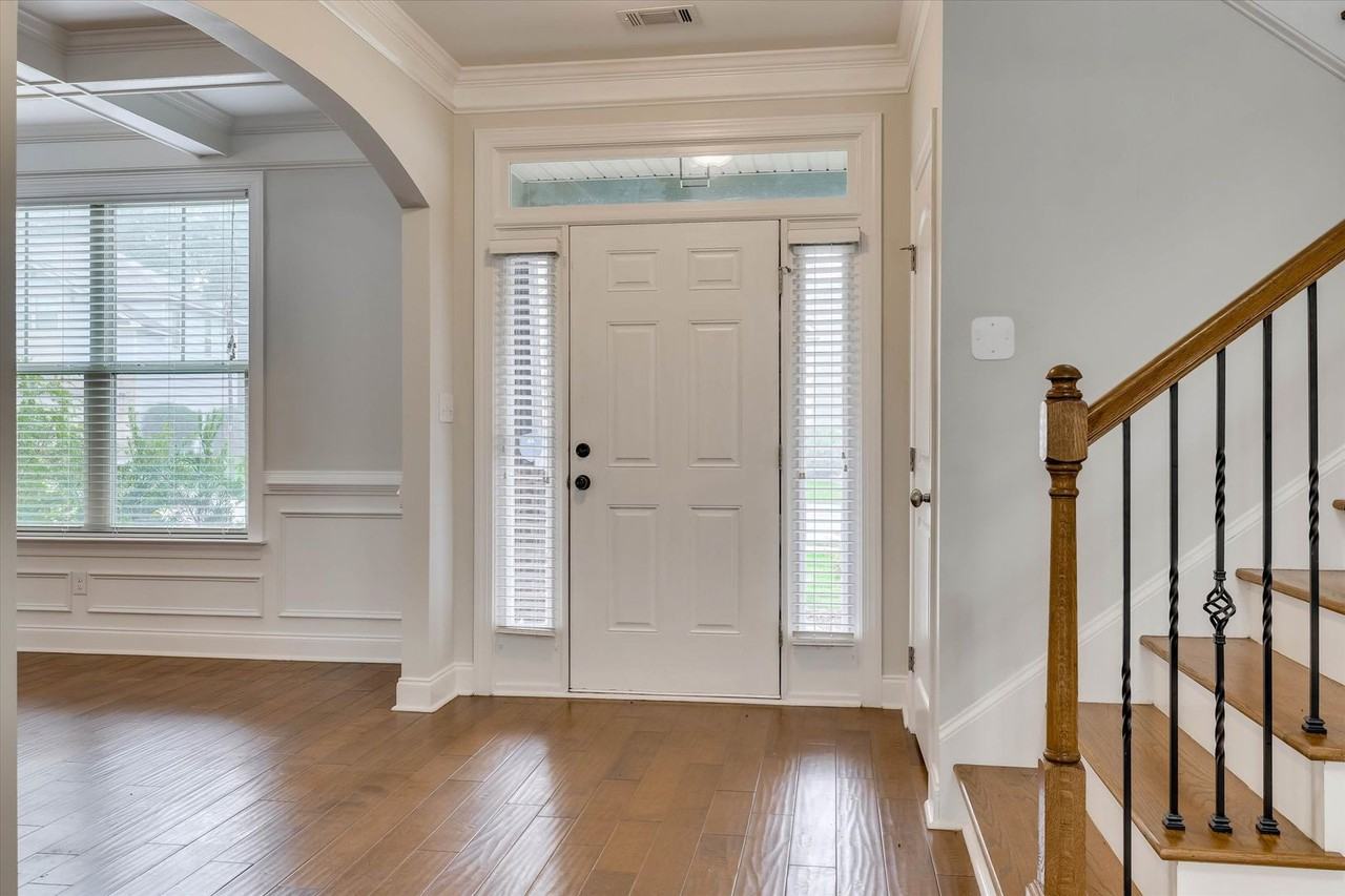 226 Sandleton Way - Photo 5 of 50