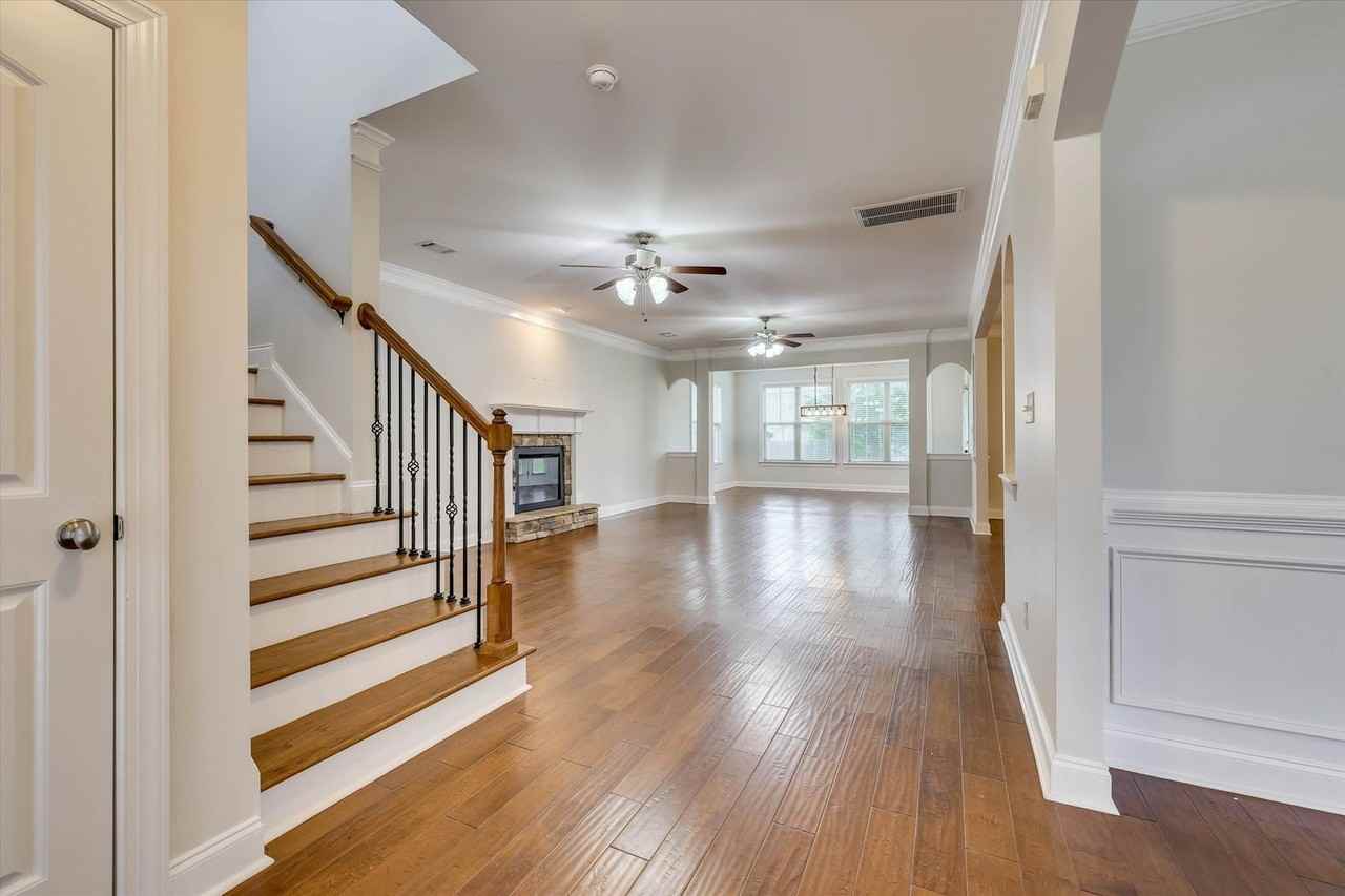 226 Sandleton Way - Photo 6 of 50