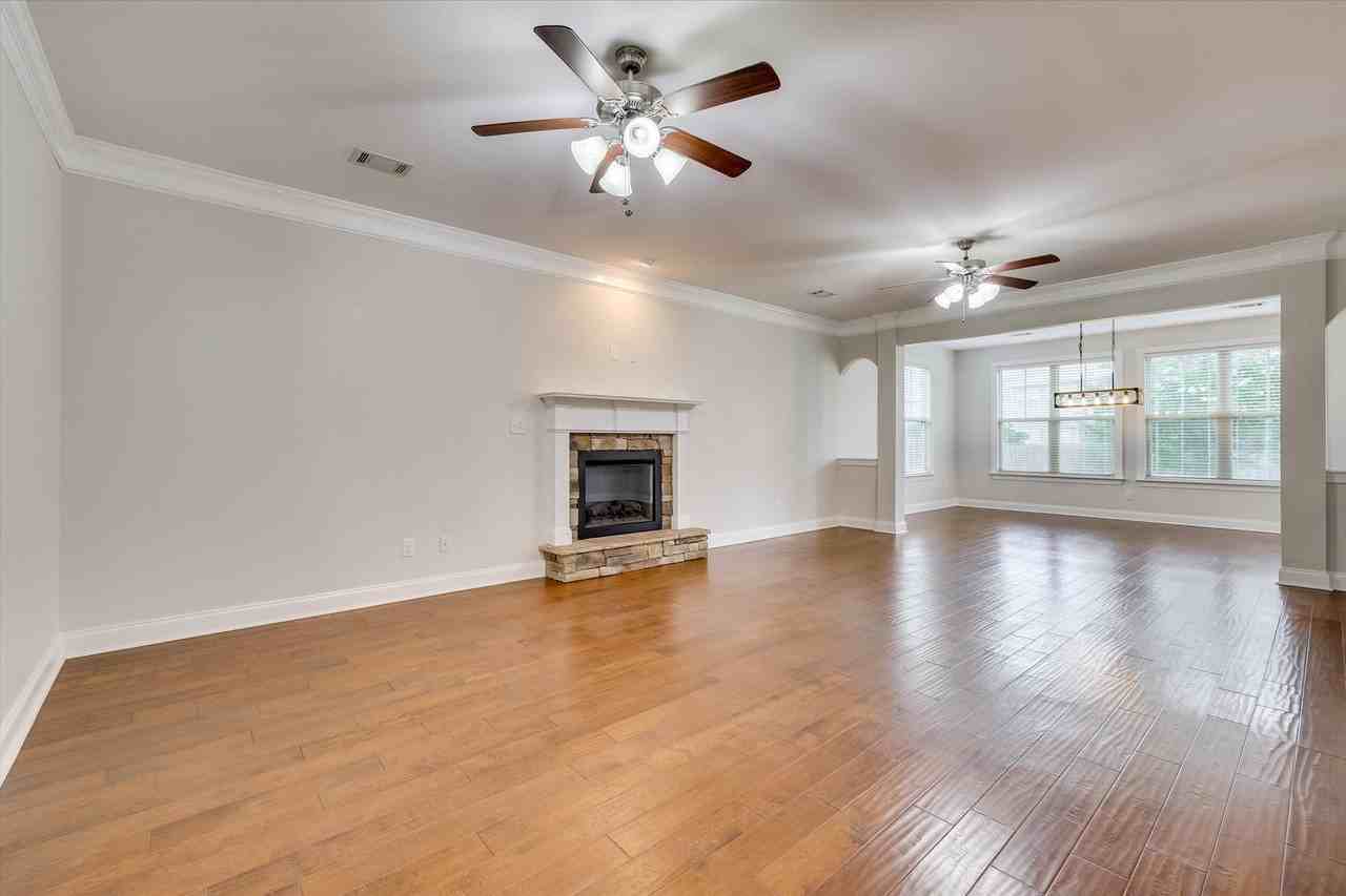 226 Sandleton Way - Photo 7 of 50