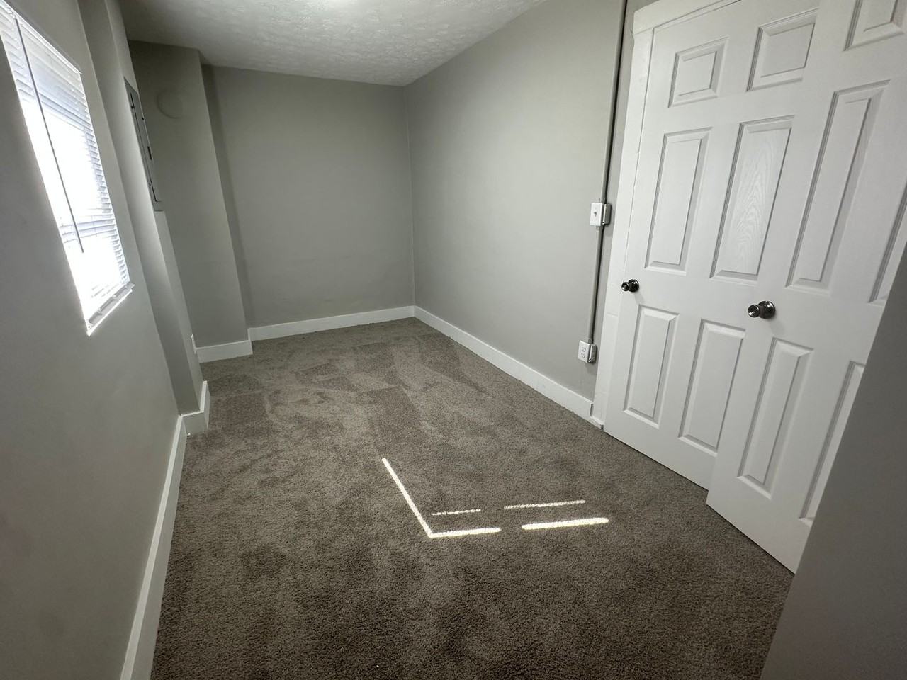 1704 S Penn St - Photo 7 of 10