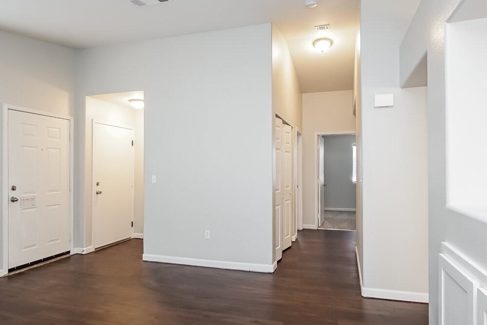 5254 Jewel Canyon Dr - Photo 4 of 14