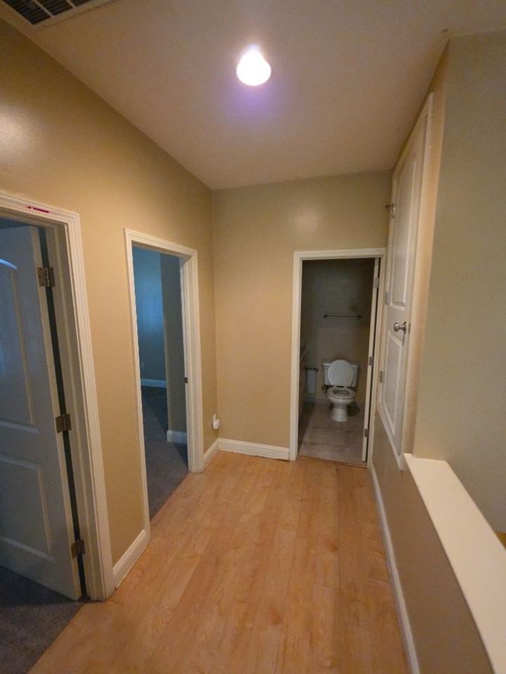10401 Point Lakeview Rd #B - Photo 4 of 11