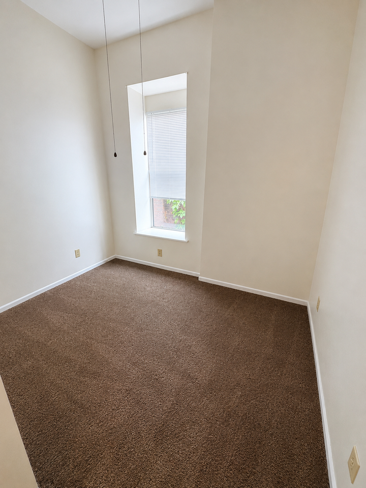 4417 Strodtman Pl - Photo 5 of 7