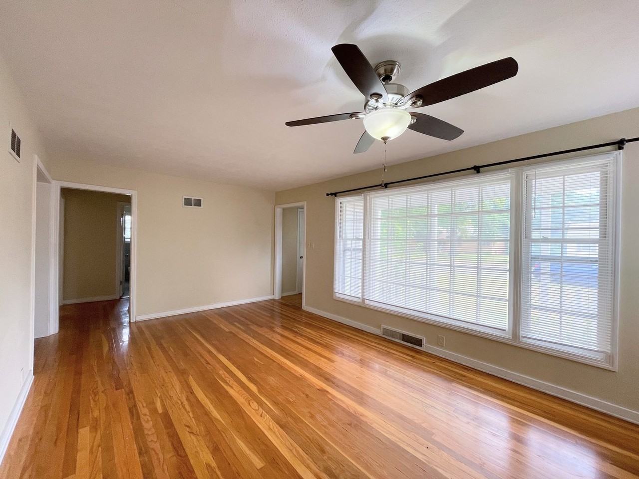 11 E 27th Ave - Photo 3 of 17