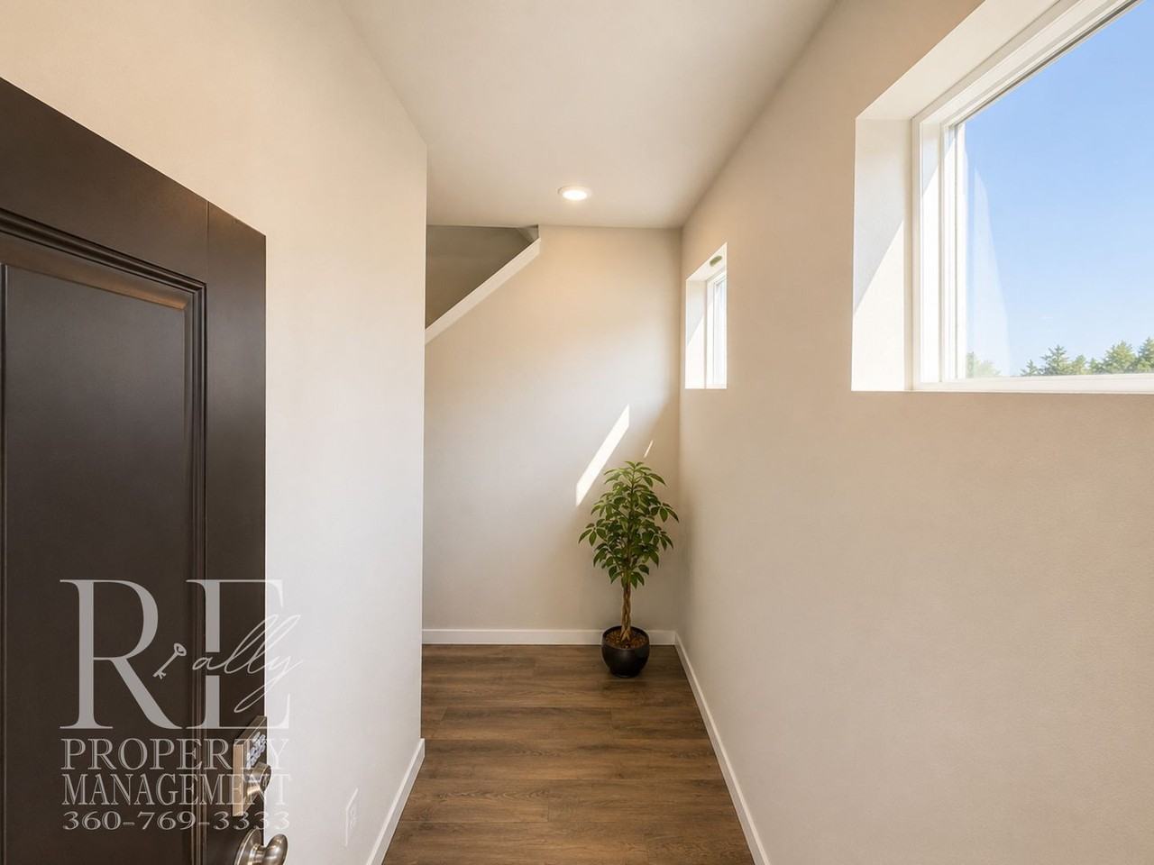 6657 Yorktown Pl Ne - Photo 2 of 42