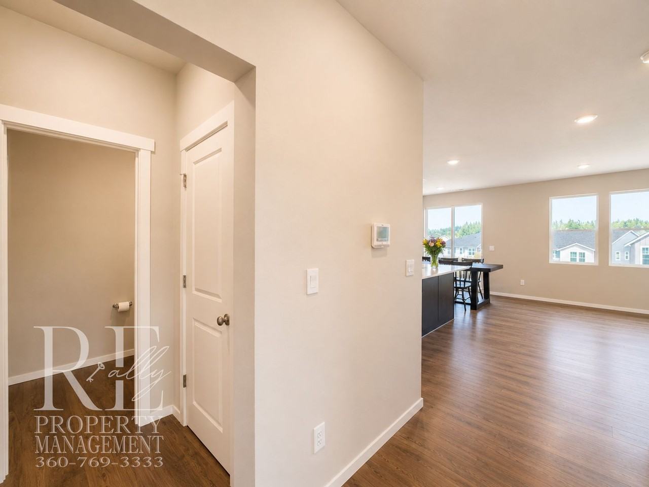 6657 Yorktown Pl Ne - Photo 3 of 42