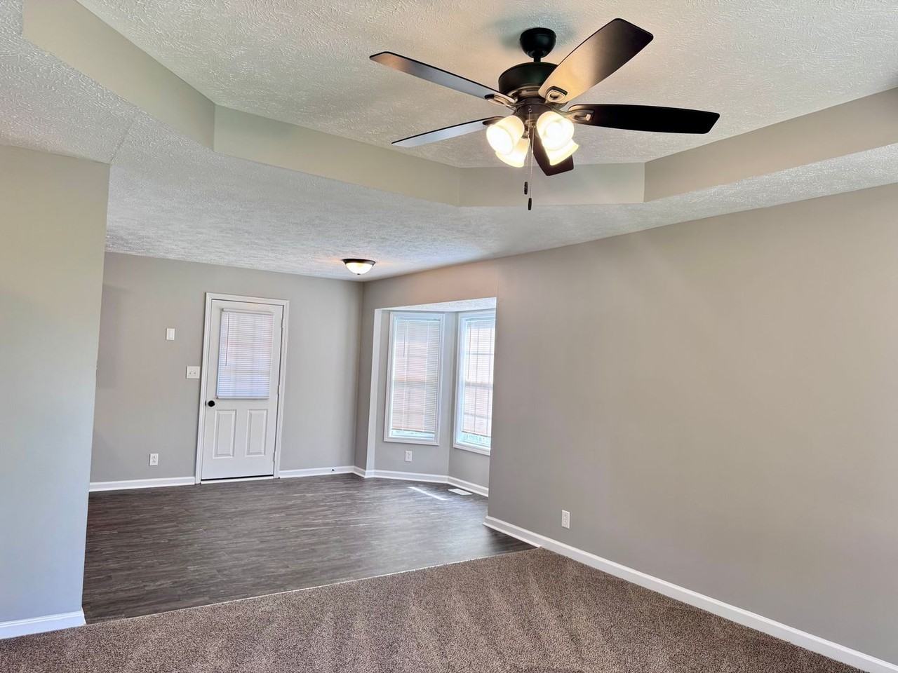 357 Treeland Dr - Photo 5 of 20
