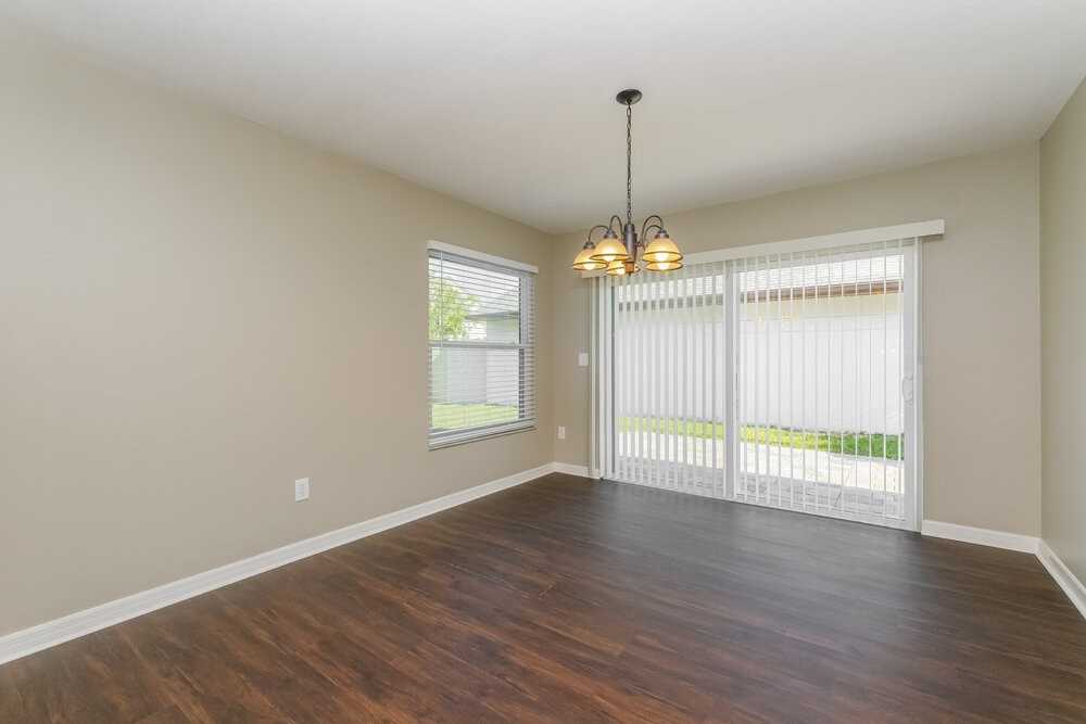 7022 Drury St - Photo 5 of 16