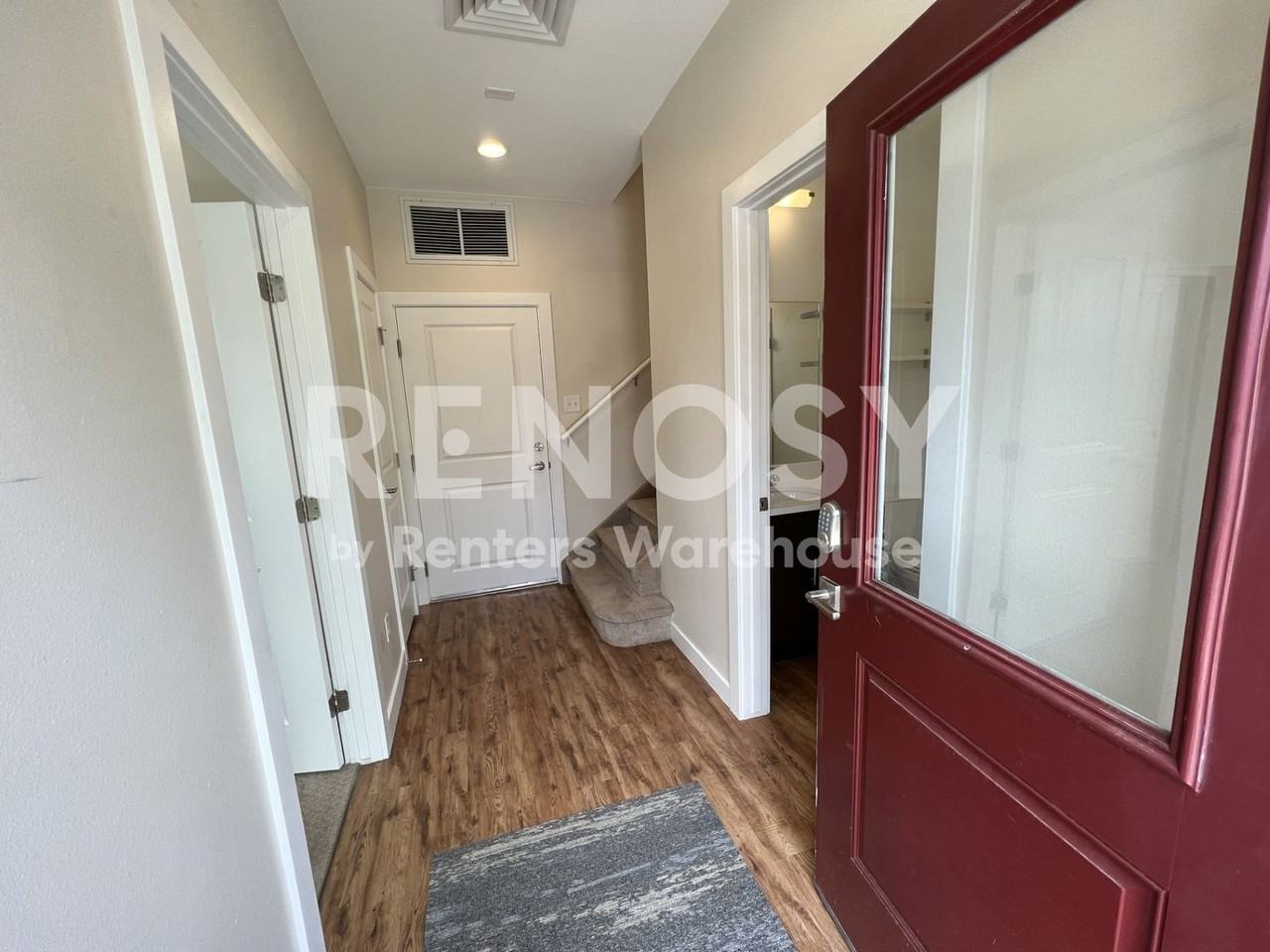 770 24th St - Photo 4 of 28