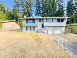 featured image of 111 Shamrock Ln