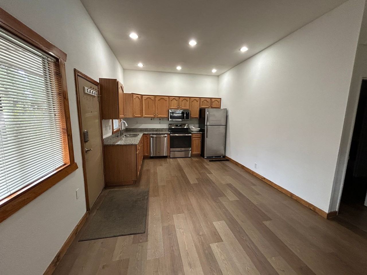7600 N Lake Blvd #39 - Photo 2 of 15
