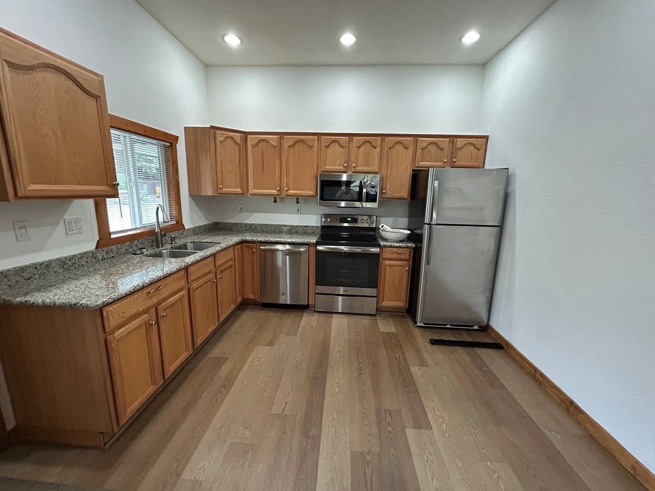 7600 N Lake Blvd #39 - Photo 3 of 15