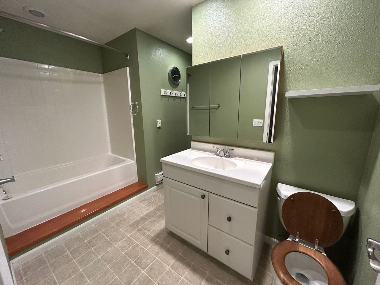 7600 N Lake Blvd #39 - Photo 7 of 15
