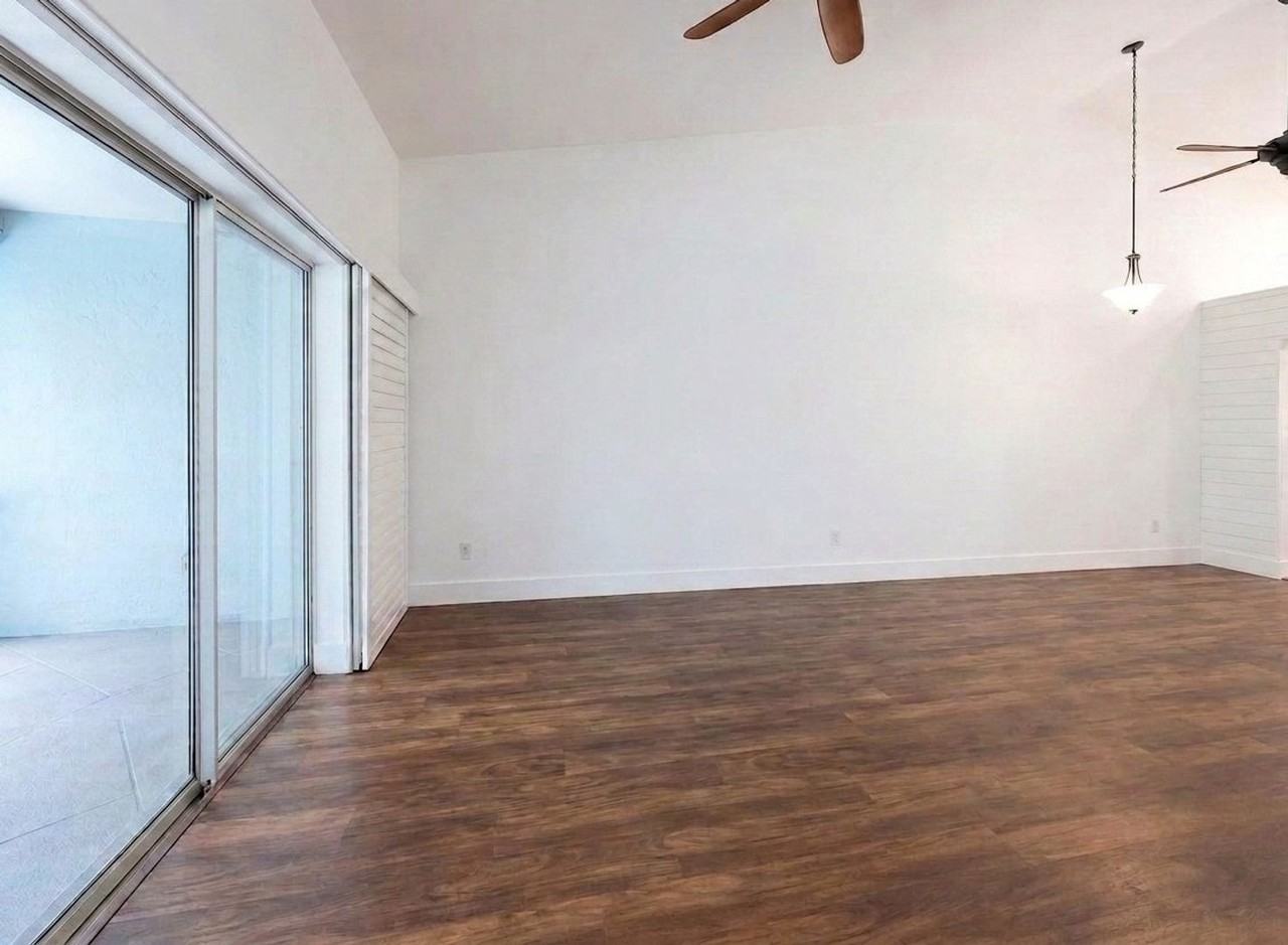 529 Saint Andrews Blvd - Photo 3 of 26