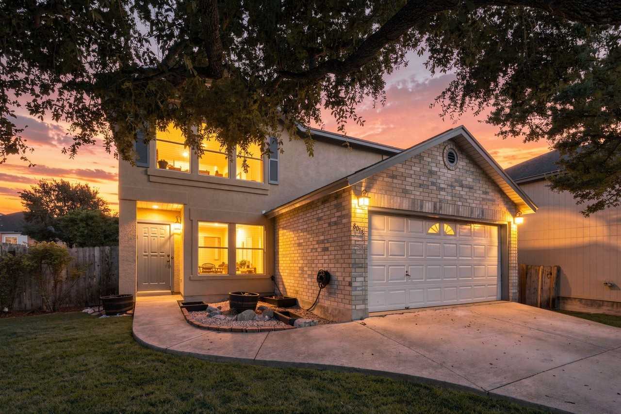 8018 Chestnut Bluff Dr