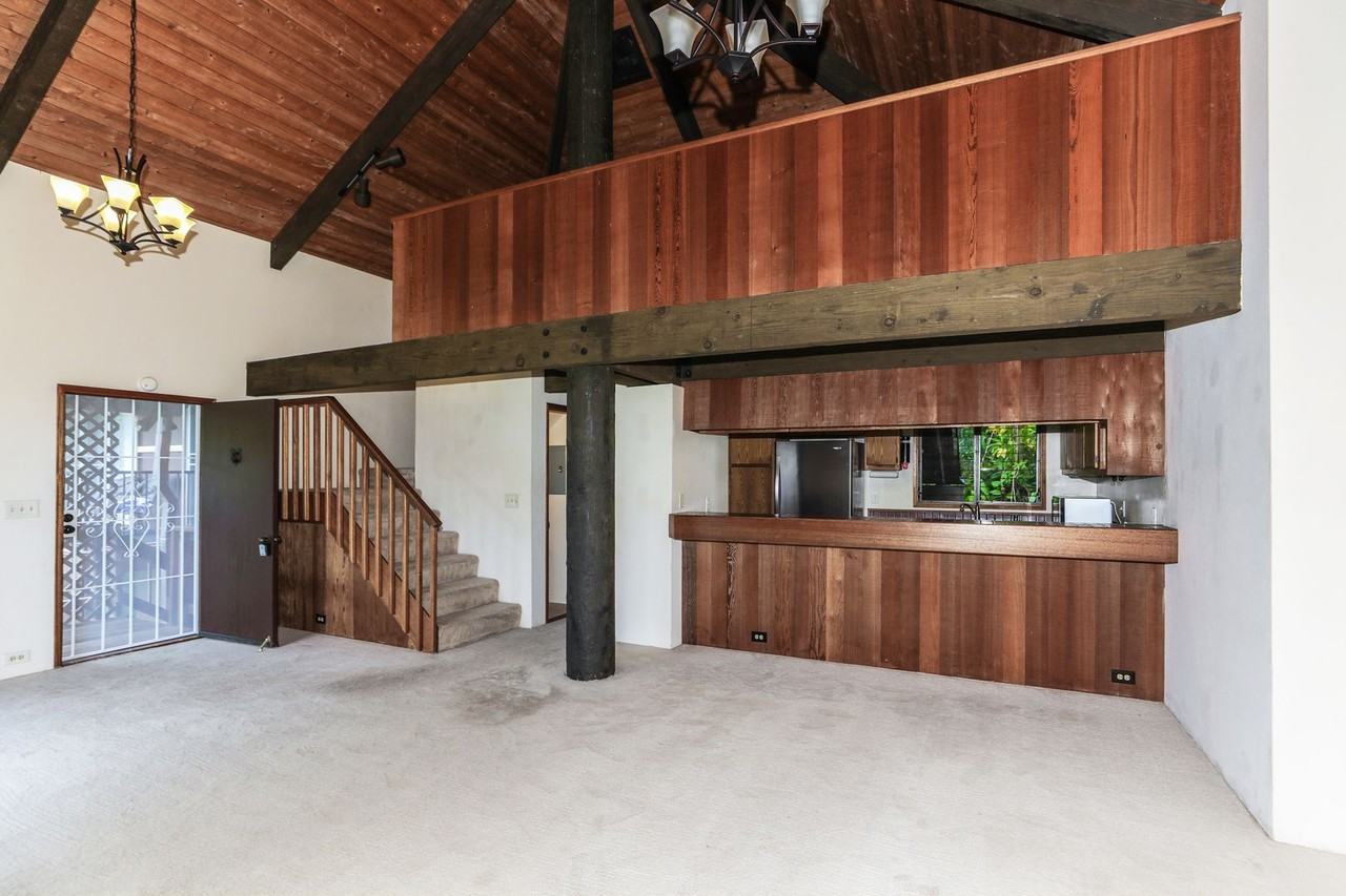 3368 Anoai Pl Apt A - Photo 7 of 25