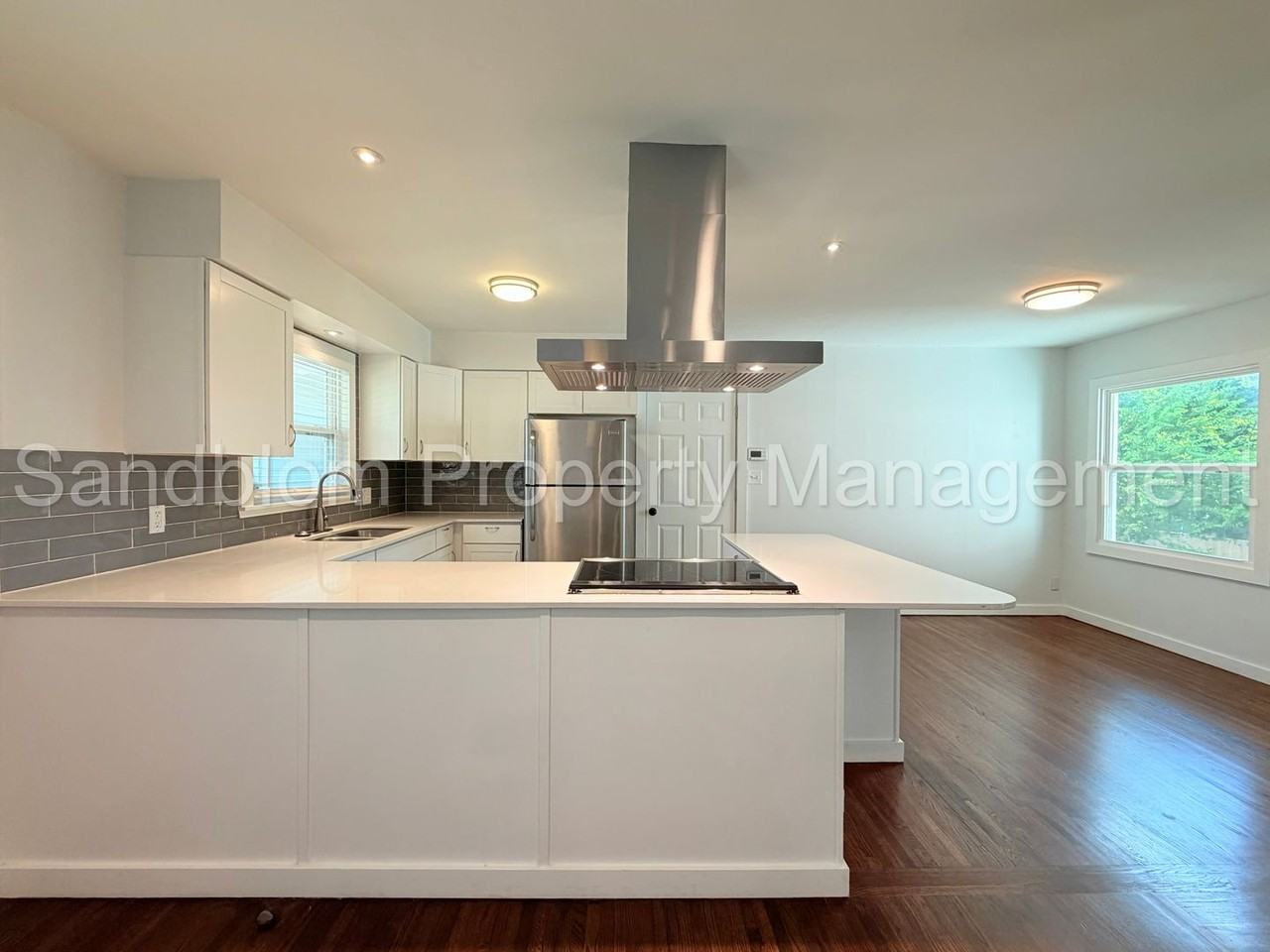 5955 E 25th Pl - Photo 5 of 30