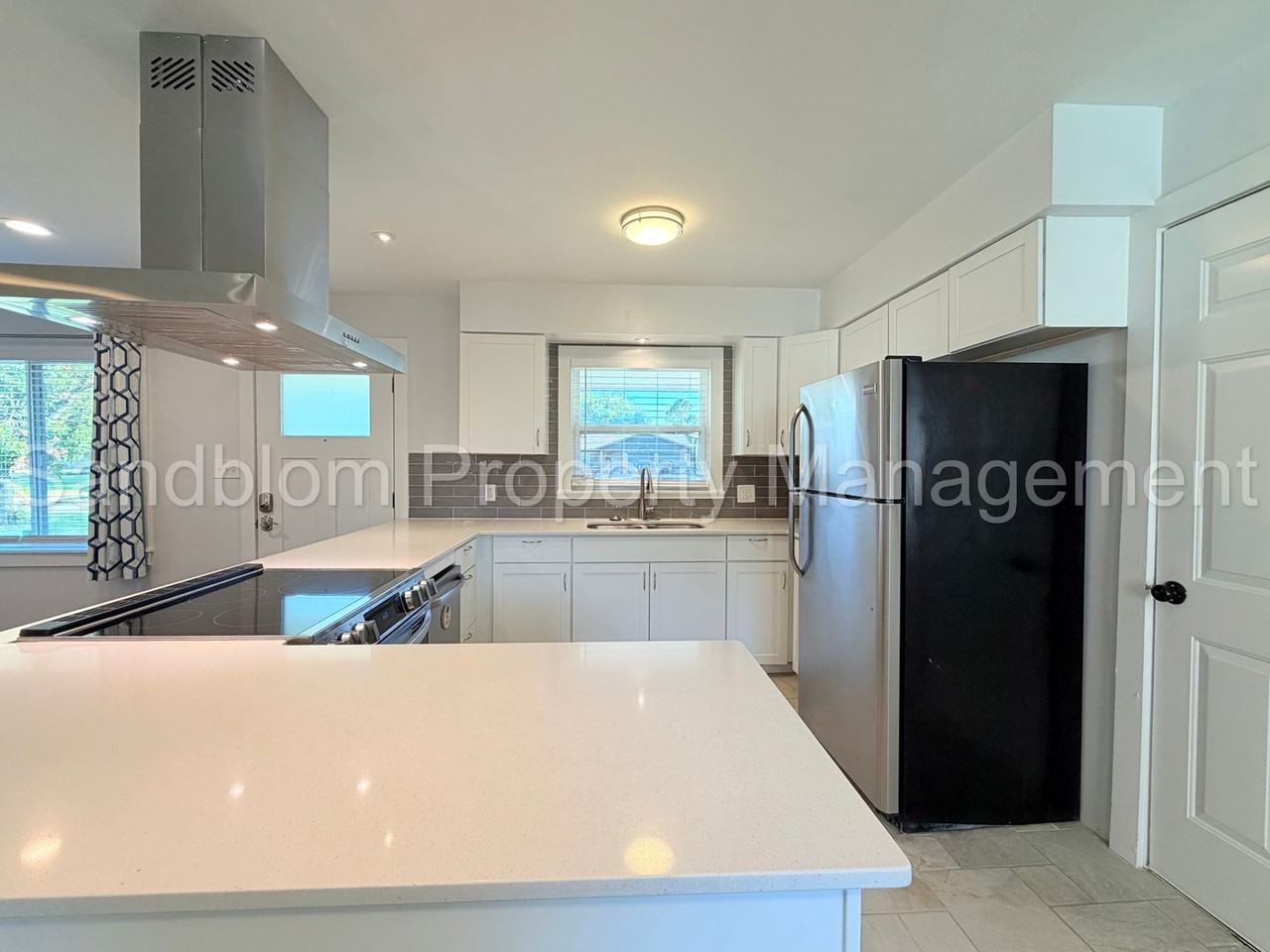 5955 E 25th Pl - Photo 6 of 30