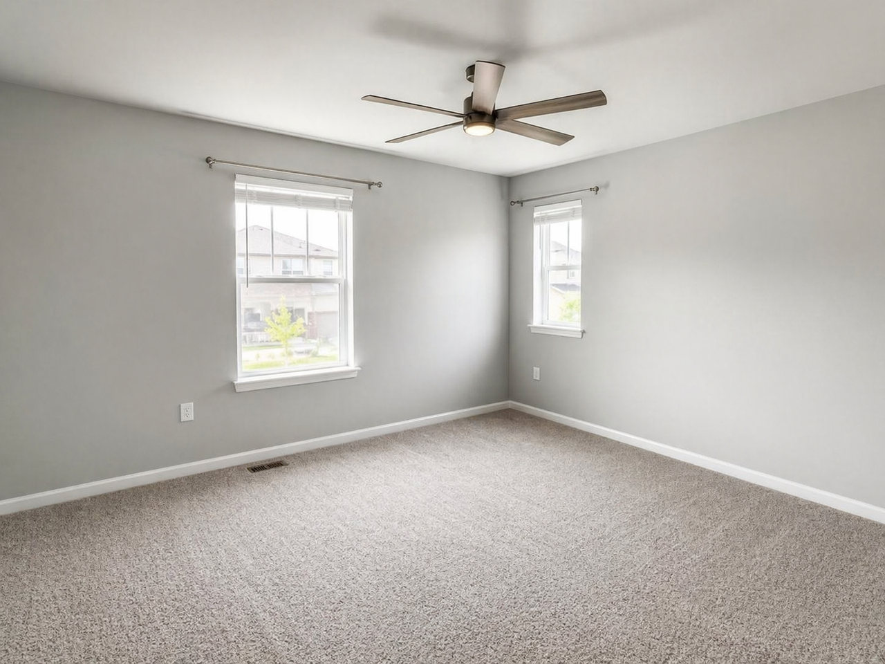 10848 Hayloft St - Photo 4 of 24