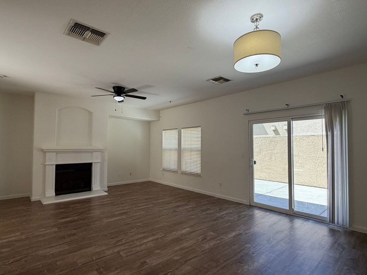 3301 N Park Dr #3815 - Photo 4 of 23
