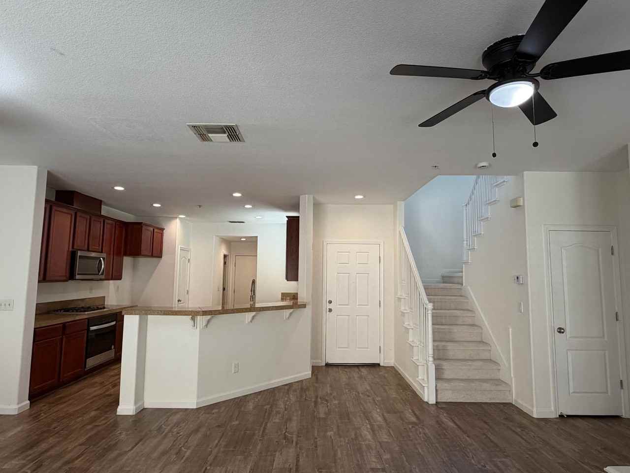3301 N Park Dr #3815 - Photo 5 of 23
