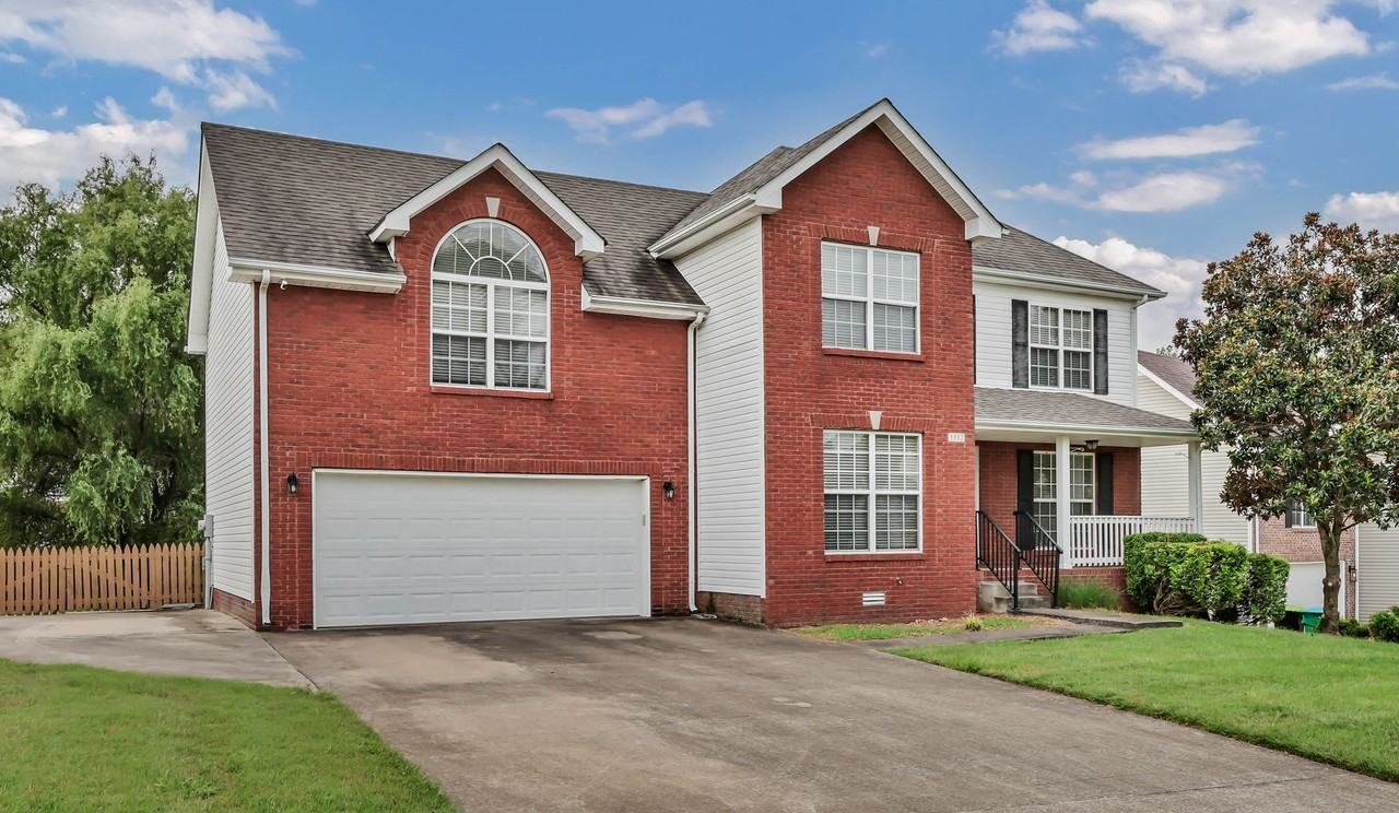 3332 Victoria Ct - Photo 3 of 45