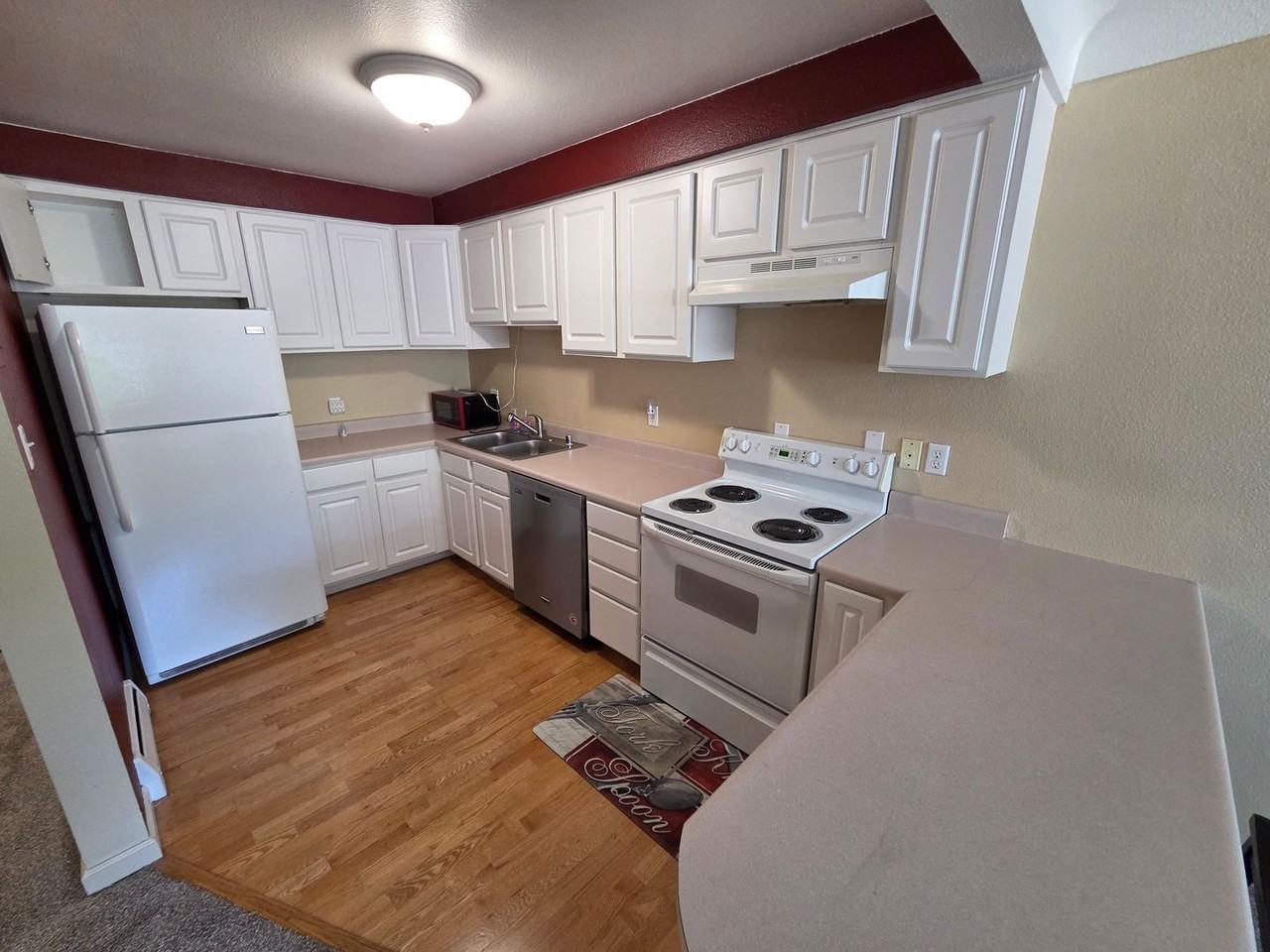 2295 E Asbury Ave - Photo 5 of 31