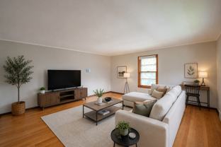 430 Oak St - Photo 1 of 1