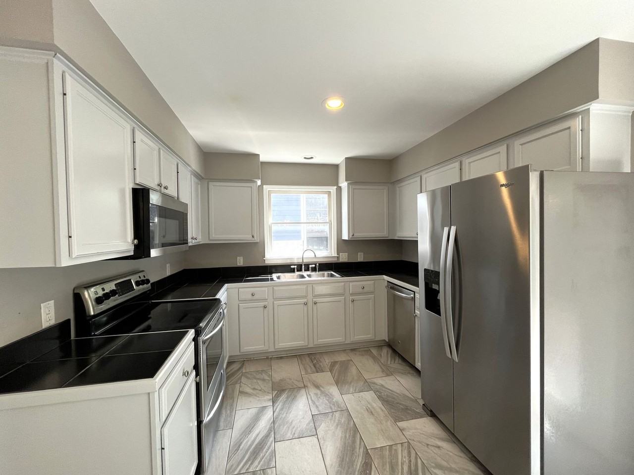 229A Orlando Ave - Photo 6 of 20