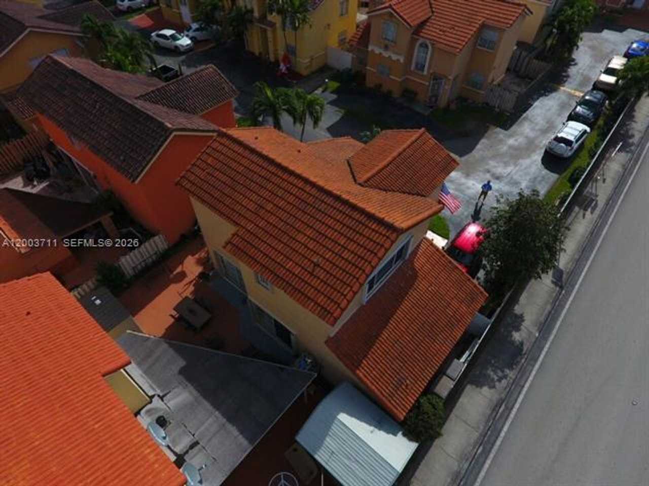 12693 12693 NW 9th Ter th 12693 - Photo 4 of 10
