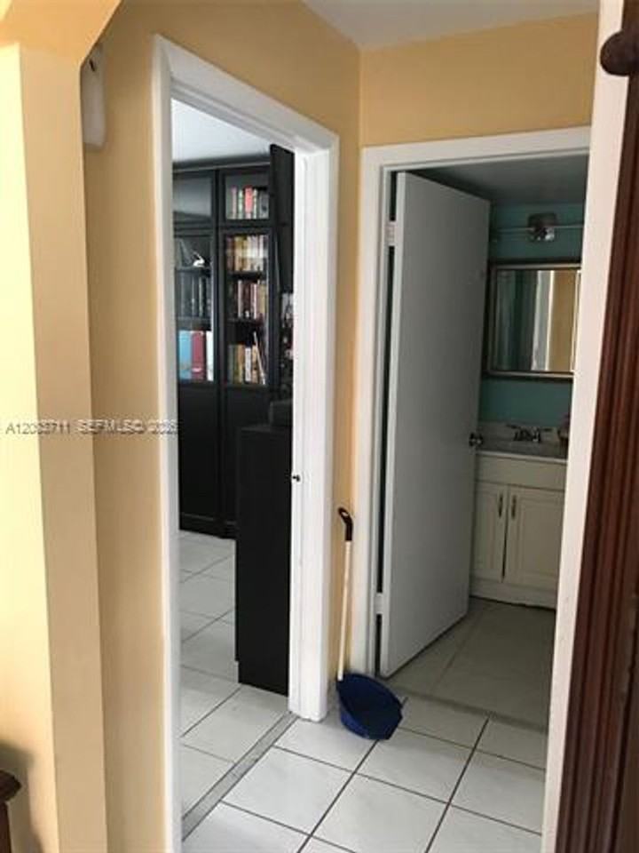 12693 12693 NW 9th Ter th 12693 - Photo 6 of 10