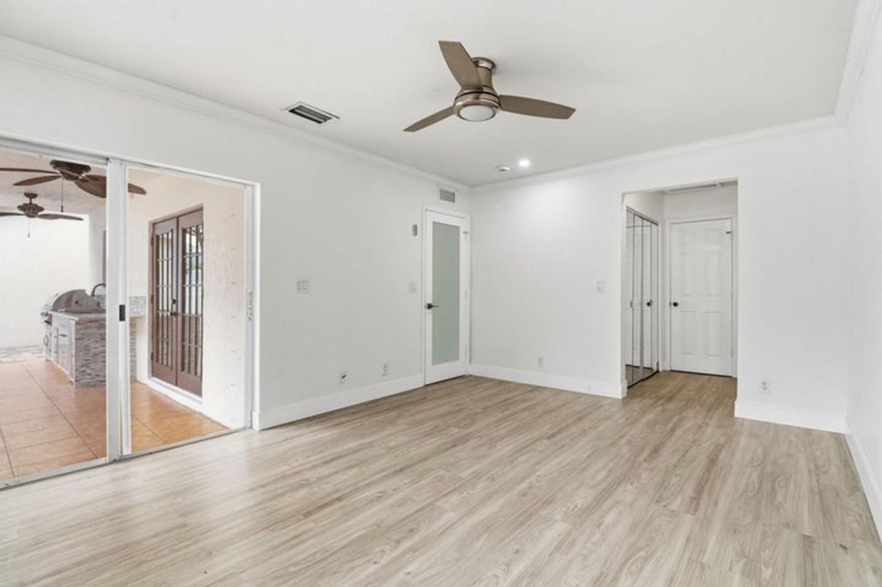 105 Venessa St - Photo 7 of 18